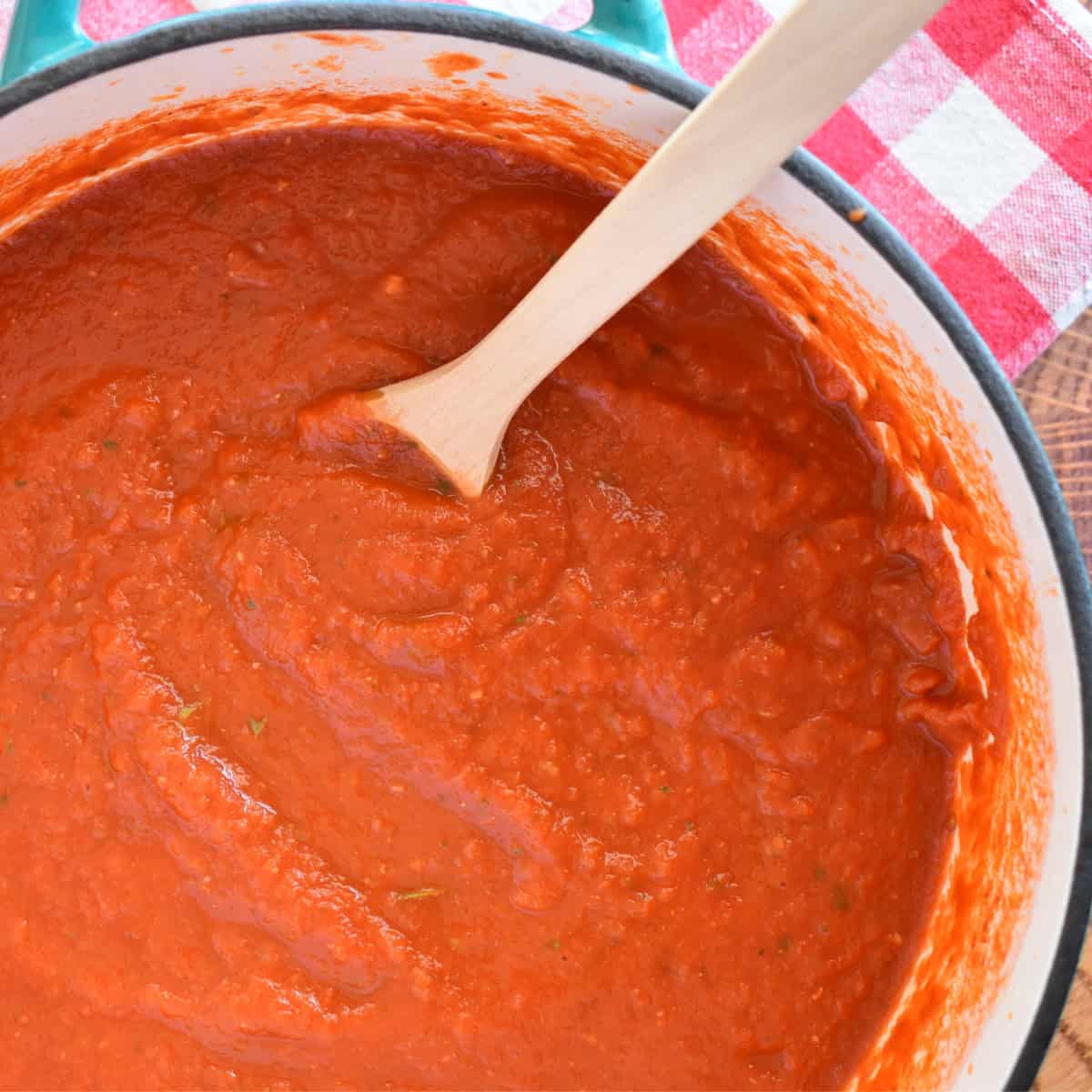 Authentic Marinara in Minutes: Easy Italian Sauce, No Hours Needed